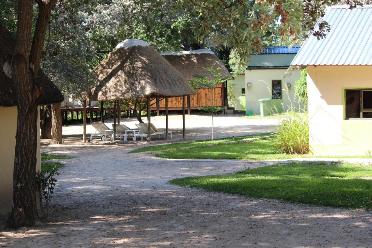 Juda Haus Lodge Катима-Мулило Экстерьер фото